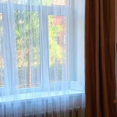 Apartment Cozy & Bright 1 Bedroom With Park Nearby - Free Parking, Riga, Up To 5 Guests Riga